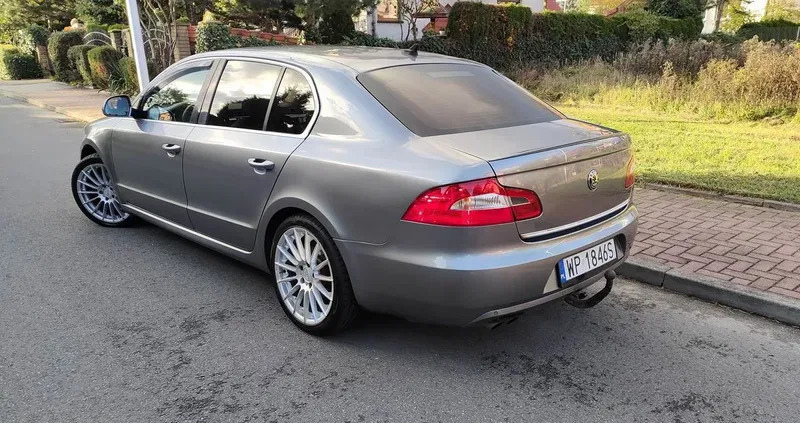 samochody osobowe Skoda Superb cena 29900 przebieg: 208000, rok produkcji 2011 z Płock